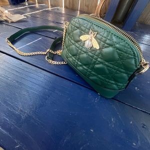 Green leather bumblebee purse